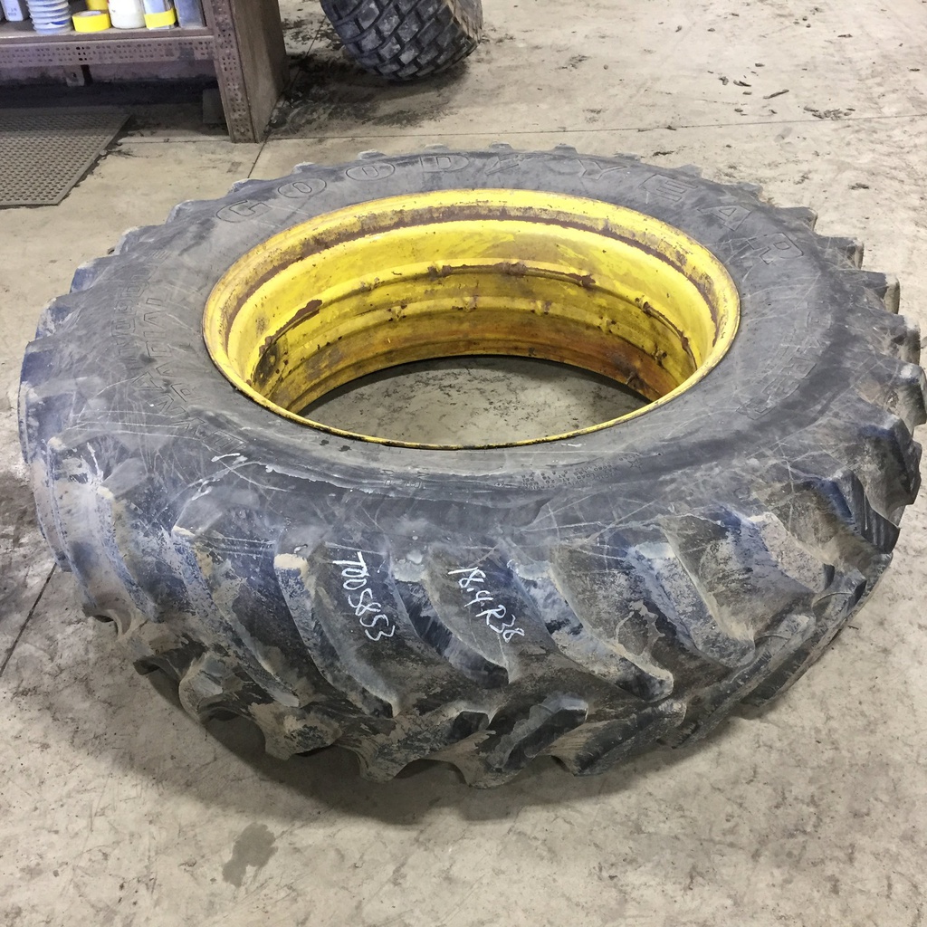 480/80R38 Goodyear Farm Dyna Torque Radial R-1 on John Deere Yellow 0-Hole Double Bevel 38" Cast 65%