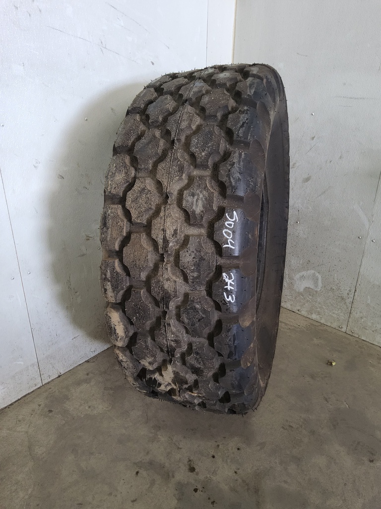 23.1/-26 Firestone All Non-Skid Tractor R-3 , D (8 Ply) 99%