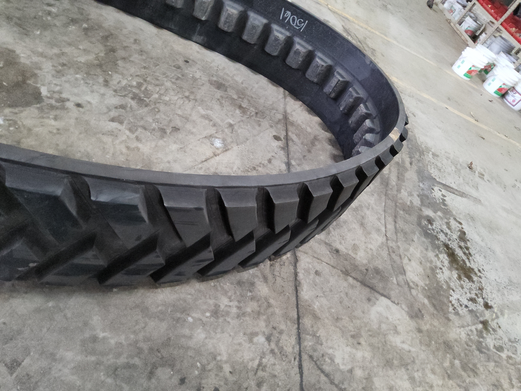 18" Camso Track RD 4500 (Rear) Case IH Rowtrac 95%