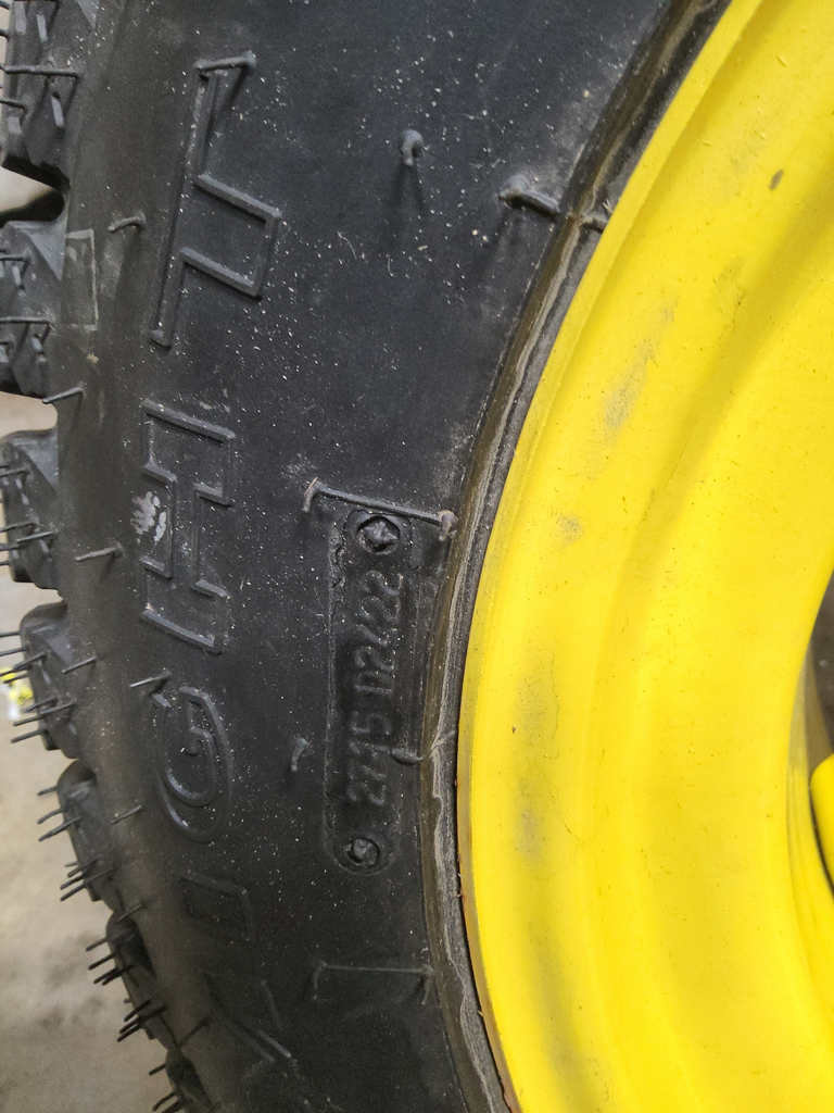 27/8.50-15 Galaxy Mighty Mow R-3 , C (6 Ply) 99%
