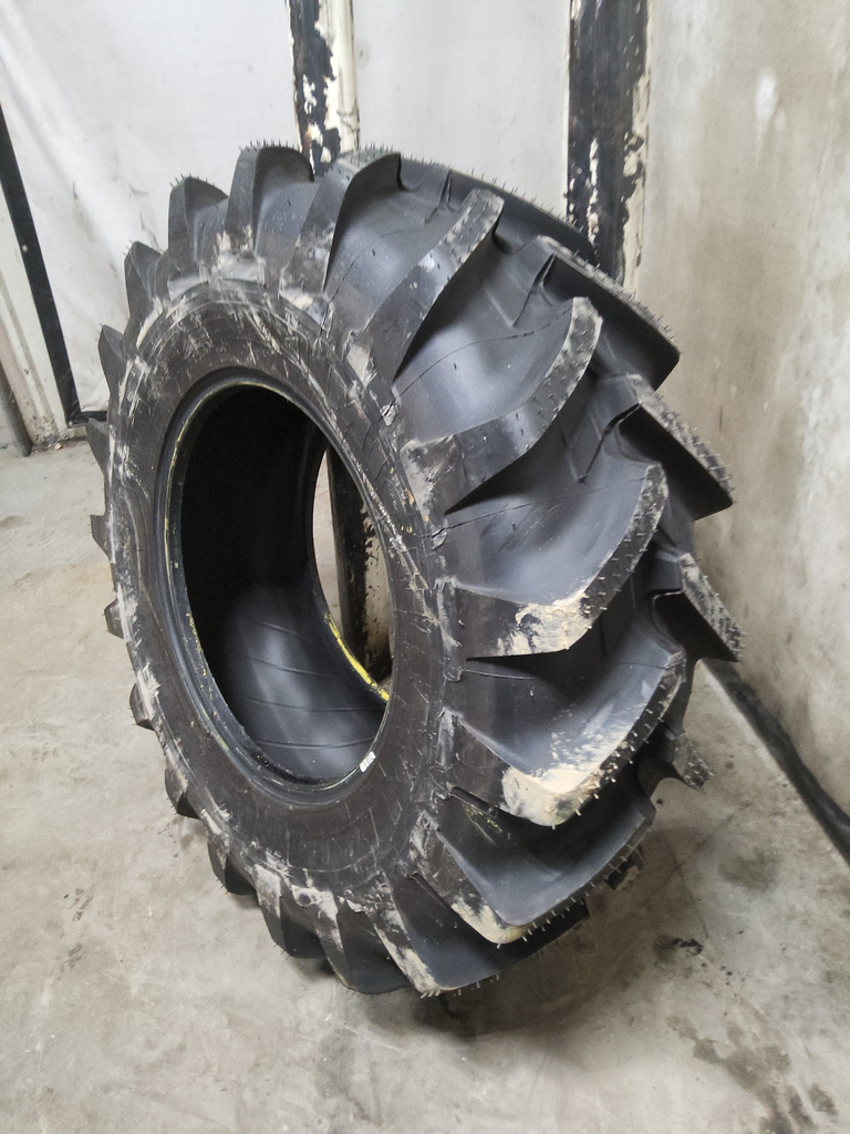 14.9/R24 Michelin AgriBib R-1W 123B 99%