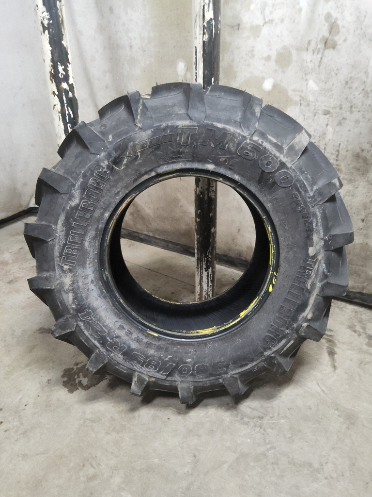 380/85R24 Trelleborg TM600 R-1W 131A8 99%