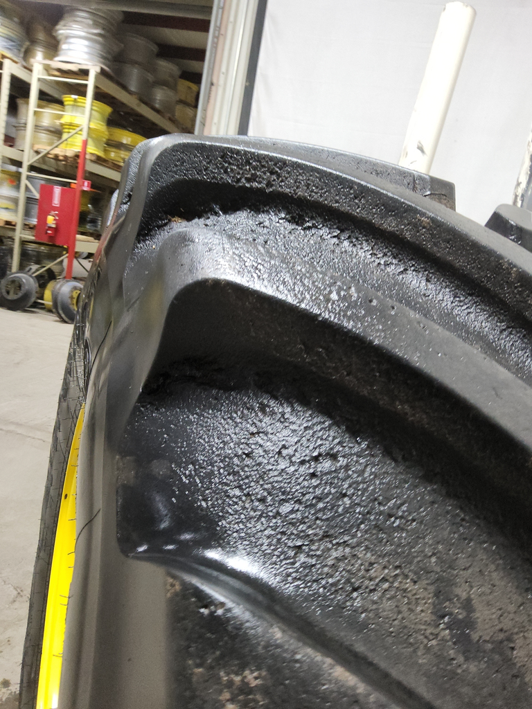 VF 900/60R32 Firestone Maxi Traction CFO R-1W on John Deere Yellow 20-Hole Formed Plate 85%