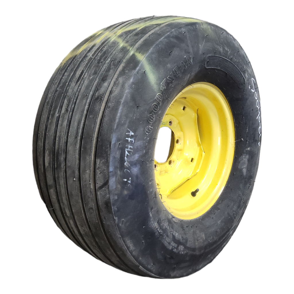 31/13.50-15 Goodyear Farm Terra Rib NHS HF-1 114B, D (8 Ply) 99%