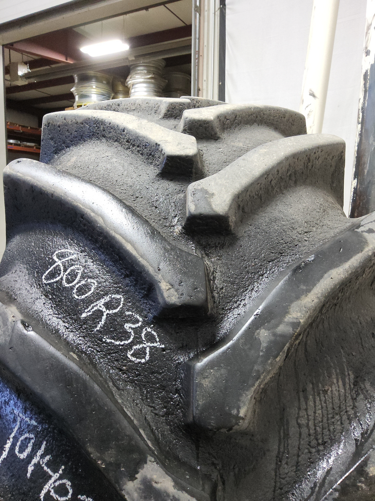 800/70R38 Goodyear Farm DT924 Radial R-1W 173B 60%