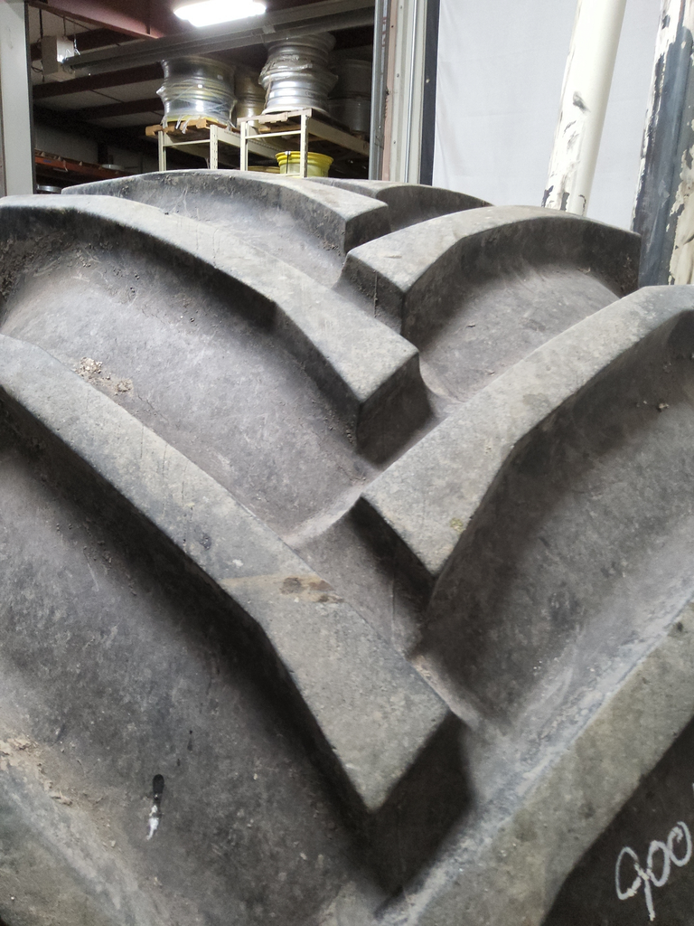 900/60-32 Trelleborg T414 R-1W 176A8 75%