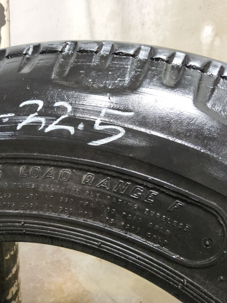 11/-22.5 Firestone Transport RIB TR , F (12 Ply)