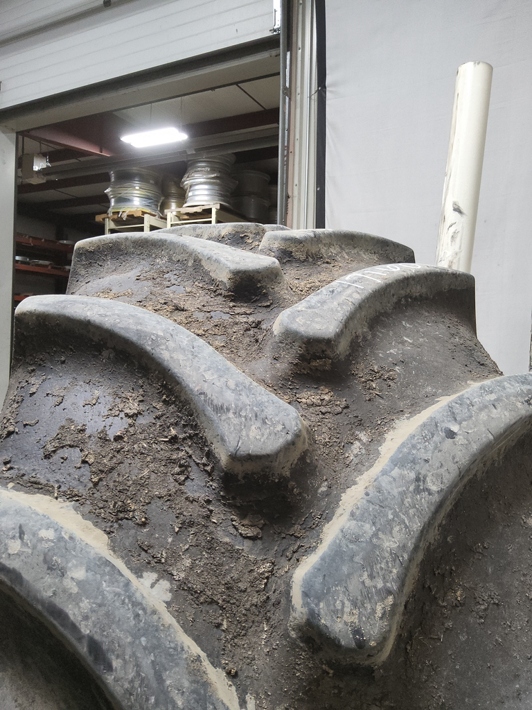 710/70R42 Firestone Radial All Traction DT R-1W 168B 70%