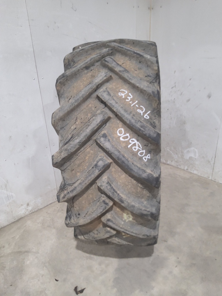 23.1/-26 BKT Tires TR 135 Drive R-1 , F (12 Ply) 55%