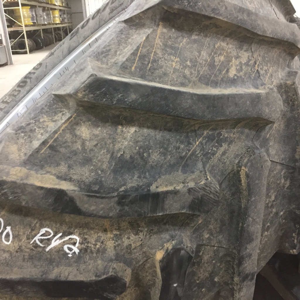 900/60R42 Trelleborg TM900 High Power R-1W 180 D 70%