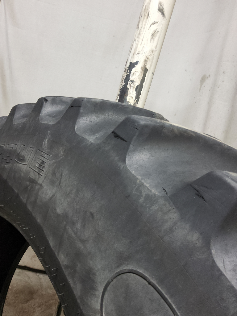 14.9/R46 Goodyear Farm Dyna Torque Radial R-1 142A8 75%
