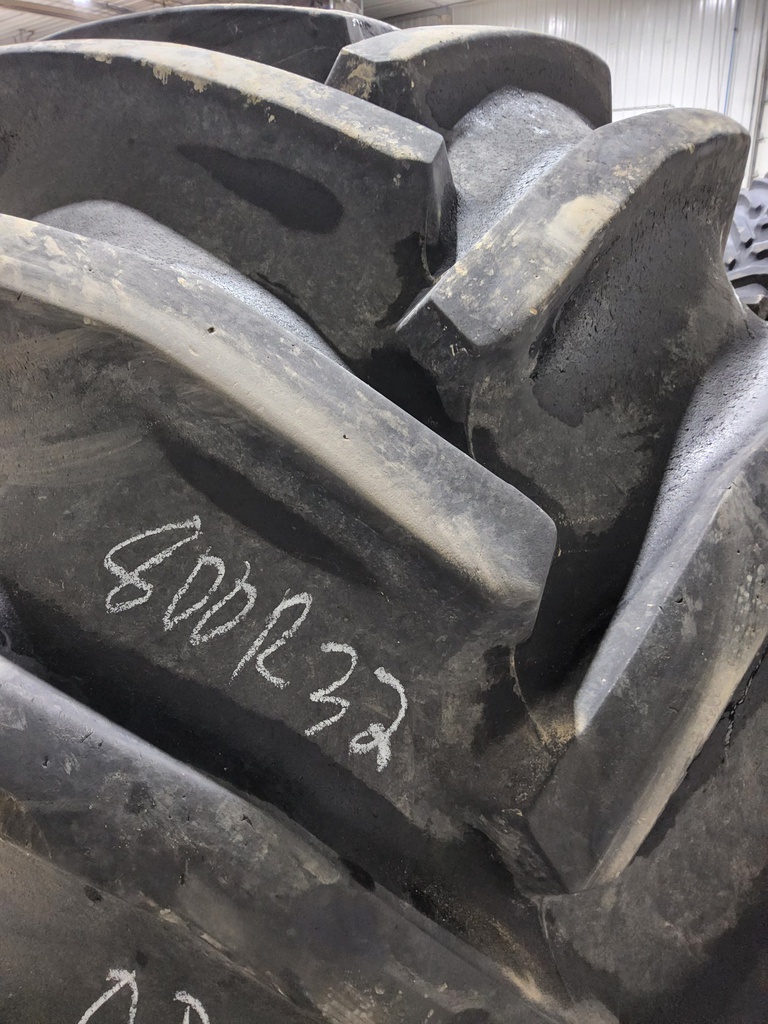 800/65R32 Goodyear Farm Super Traction Radial R-1W 172B 65%