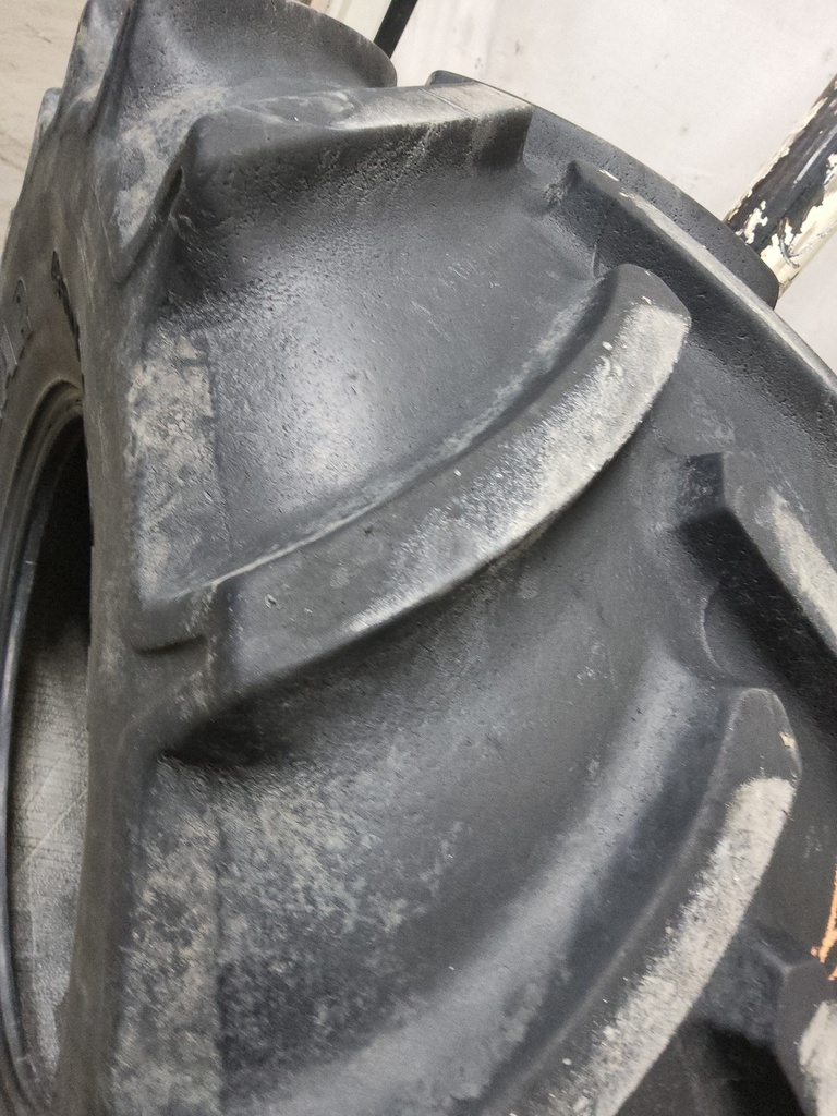 480/70R24 Goodyear Farm DT812 Optitrac R-1W 138B