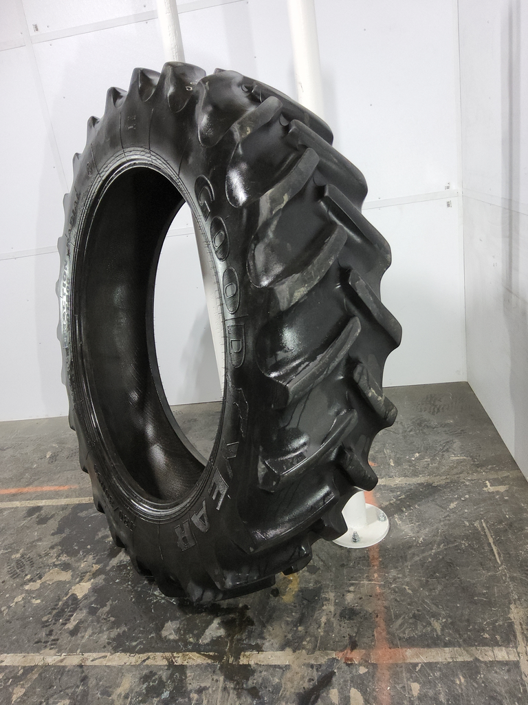 480/80R50 Goodyear Farm DT800 Super Traction R-1W 159B 75%