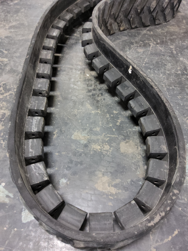 18" Camoplast Track 6500 John Deere 8RT 40%