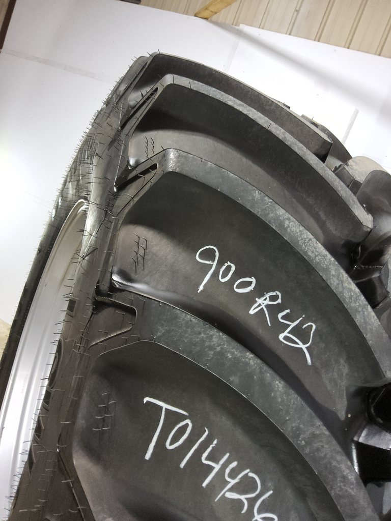 LSW 900/60R42 Goodyear Farm Optitrac R-1W 200D