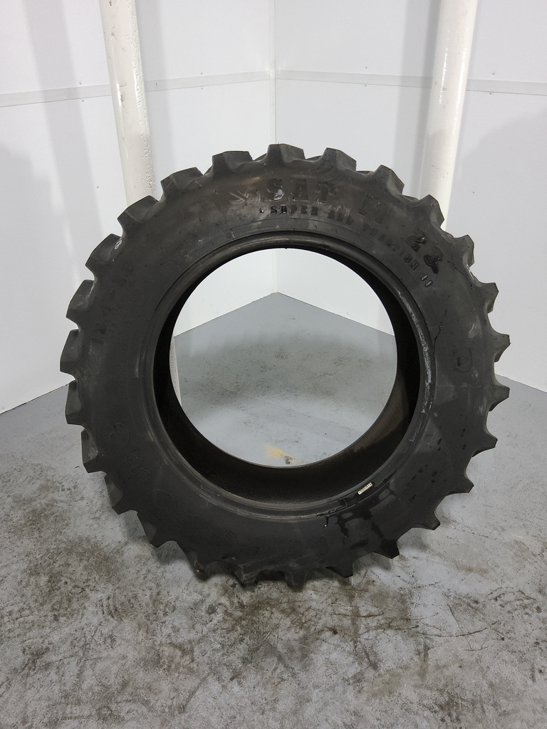 12.4/-28 Firestone Super All Traction II 23 R-1 A8, C (6 Ply) 90%