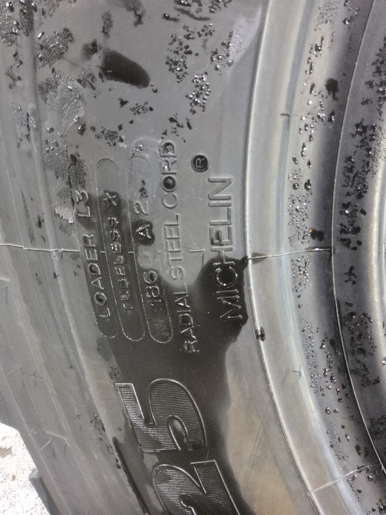 20.5/R25 Michelin XHA2 L-3 186A2/1* 99%