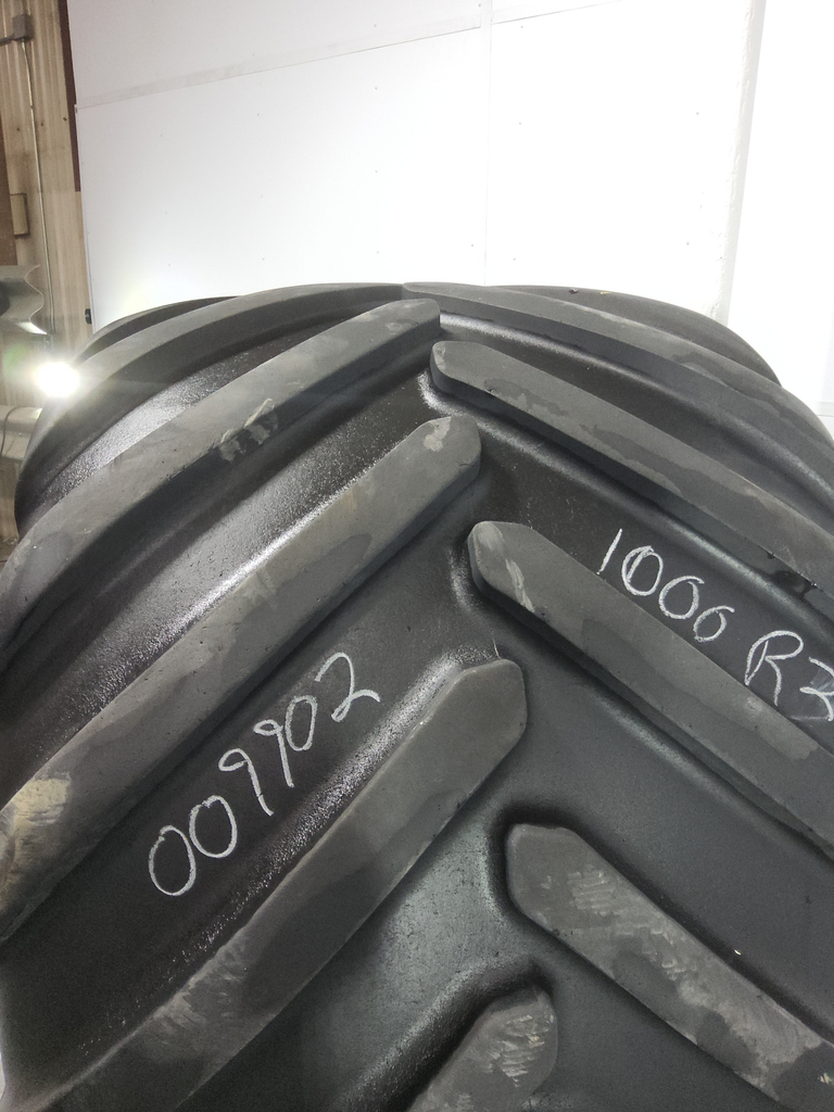 1000/50R25 Michelin MegaXBib R-1W 172A8 85%