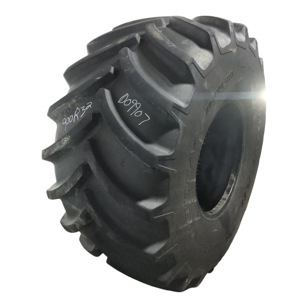 900/60R32 Goodyear Farm DT830 Optitrac R-1W 176B 85%