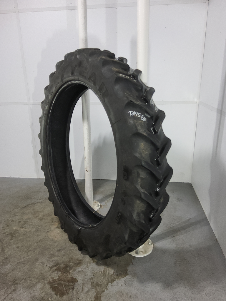 320/90R50 Goodyear Farm DT800 Super Traction R-1W 159A8 60%