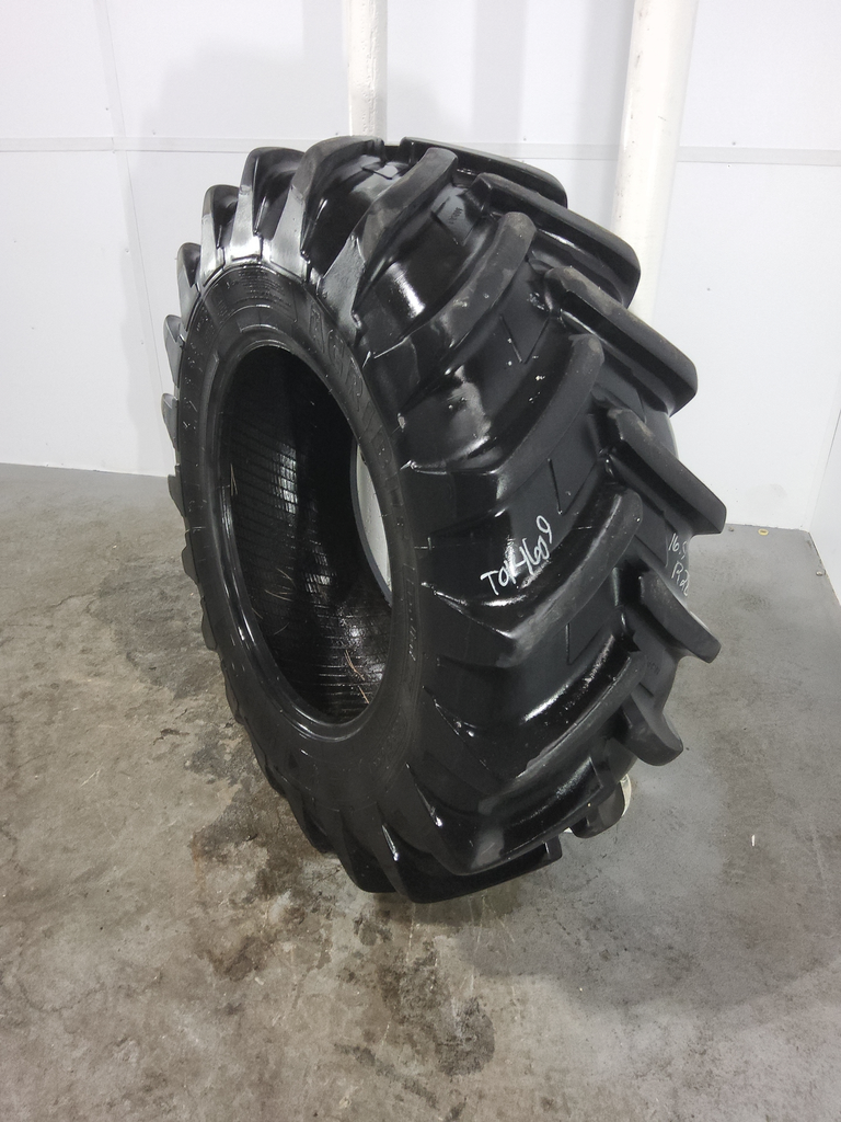 16.9/R28 Michelin AgriBib R-1W 138B 75%