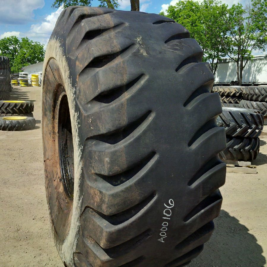 37.25/-35 Firestone Super Rock Grip E-3, P36 (36 Ply) 60%