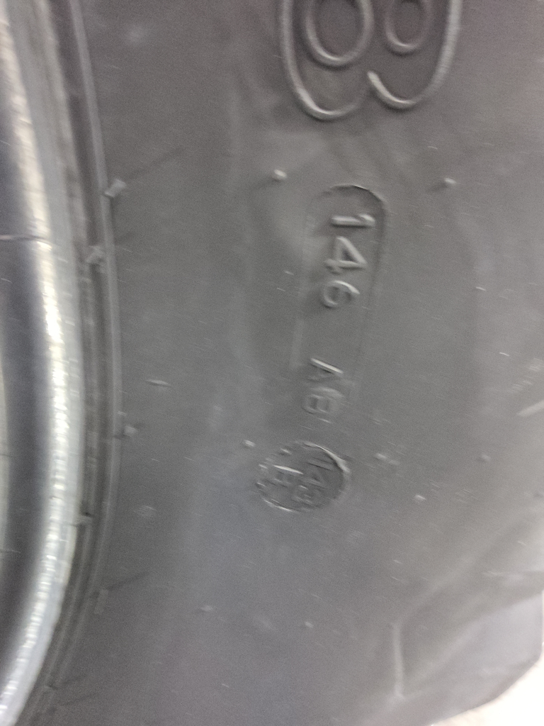 18.4/R38 Firestone Radial 7000 R-1W 146A8