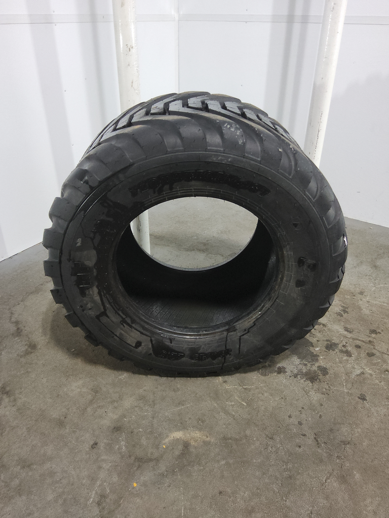 550/45-22.5 BKT Tires Flotation 648 Implement HF-2 166A8, L (20 Ply) 99%