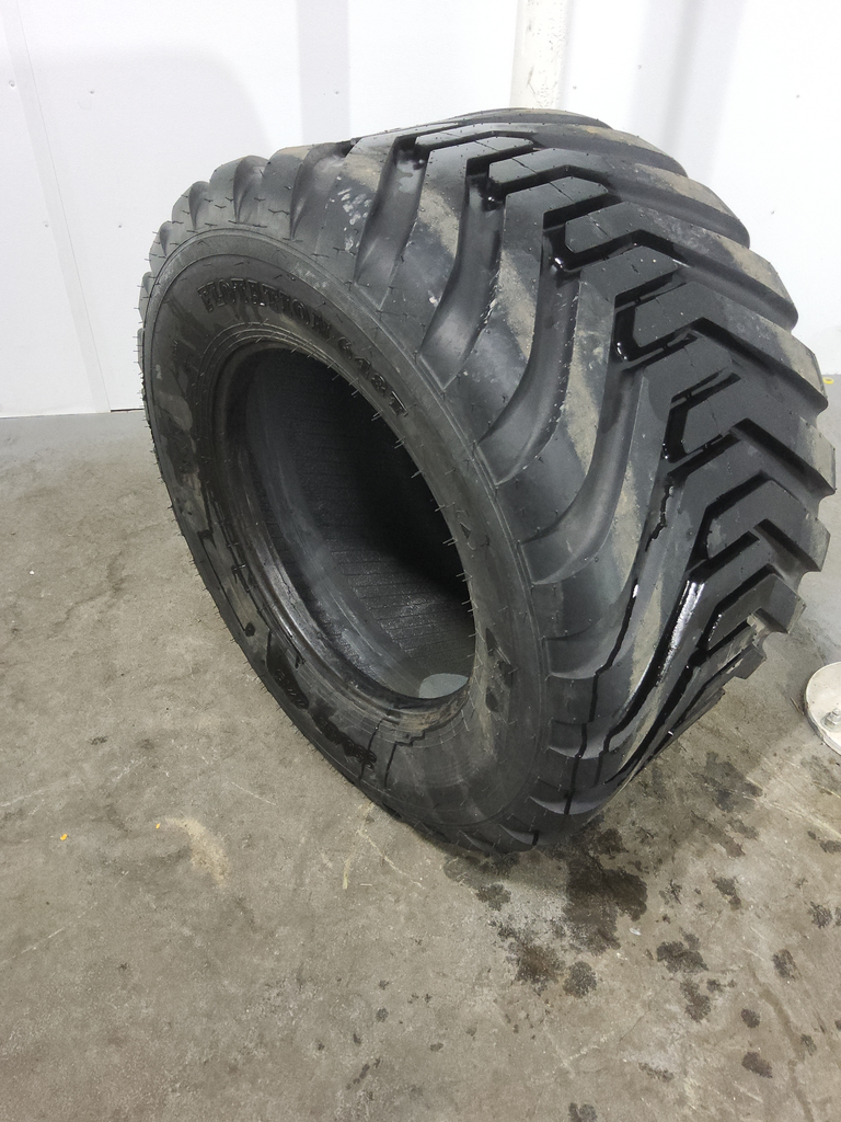 550/45-22.5 BKT Tires Flotation 648 Implement HF-2 166A8, L (20 Ply) 99%