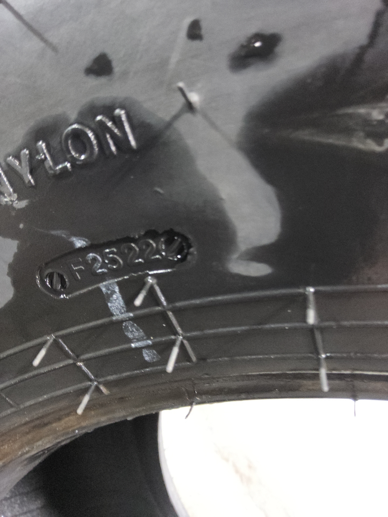 550/45-22.5 BKT Tires Flotation 648 Implement HF-2 166A8, L (20 Ply) 99%