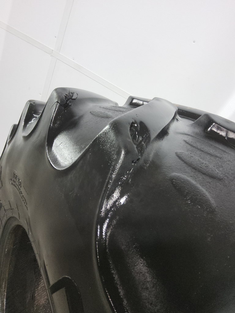 520/85R42 BKT Tires Agrimax RT 855 R-1W 157A8 50%