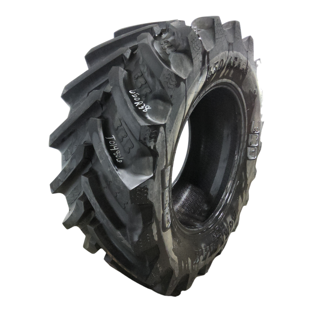 650/65R38 BKT Tires Agrimax RT 657 R-1W 166A8 95%