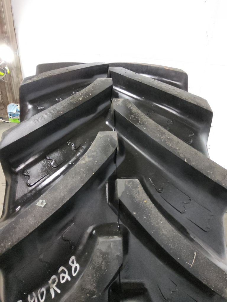 650/65R38 BKT Tires Agrimax RT 657 R-1W 166A8 95%