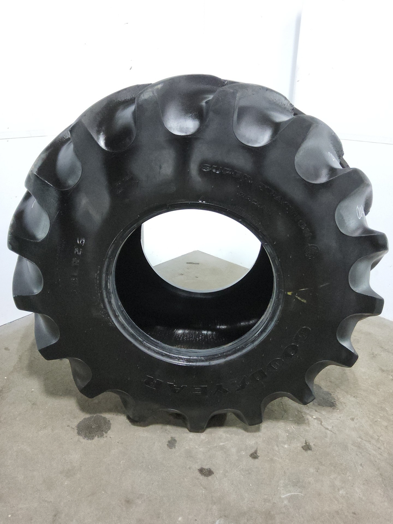 28/LR26 Goodyear Farm Super Traction Radial R-1W 169B 80%