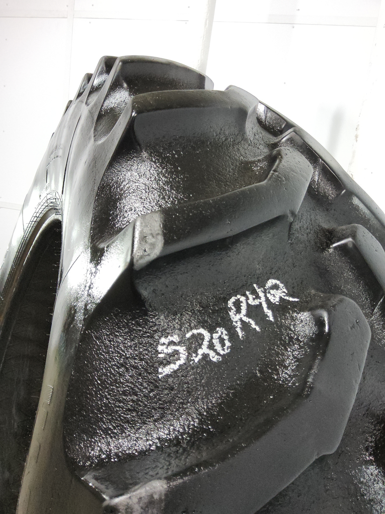 520/85R42 Goodyear Farm UltraTorque Radial R-1 157A8 75%