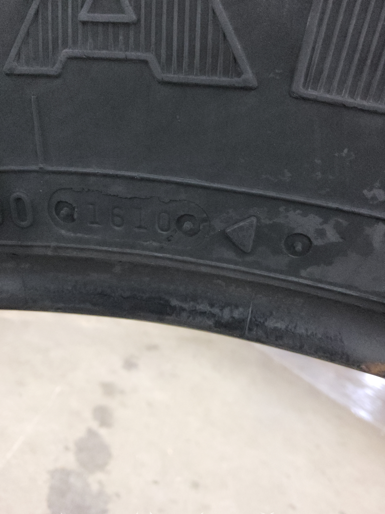 290/95R34 Firestone Radial 9000 R-1W 131B 75%