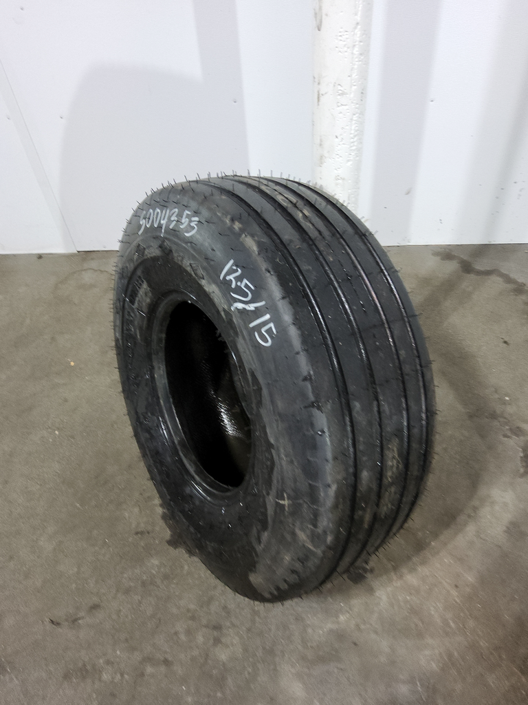 12.5/L-15 Goodyear Farm FI Highway Service II I-1 , D (8 Ply) 99%