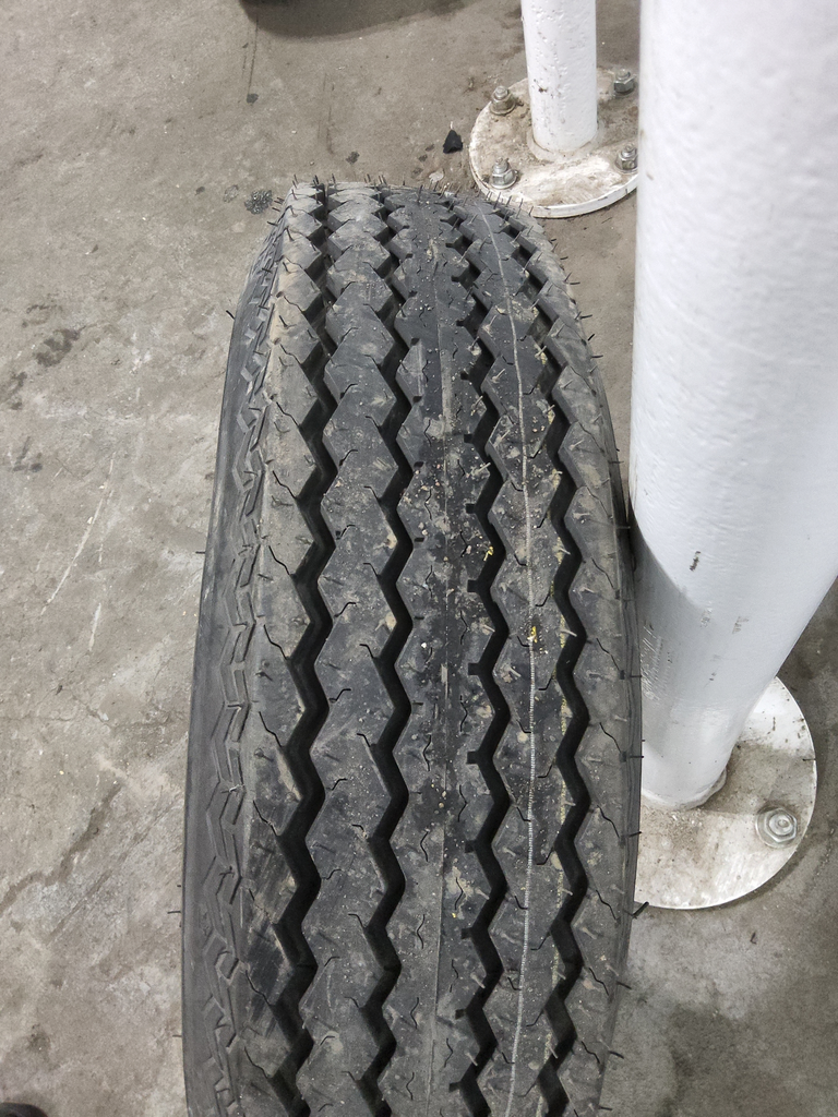 215/75D14 BKT Tires ST180 ARMBT ST , E (10 Ply) 99%