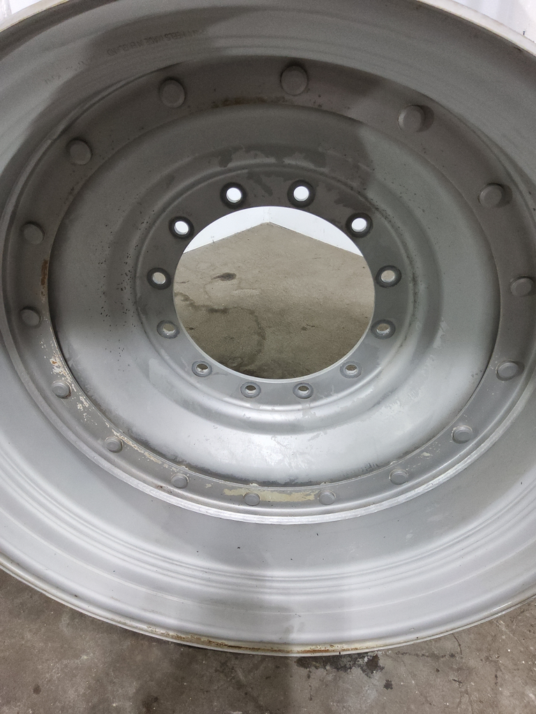 12-Hole Stub Disc Center for 38"-54" Rim, Agco Corp Gray