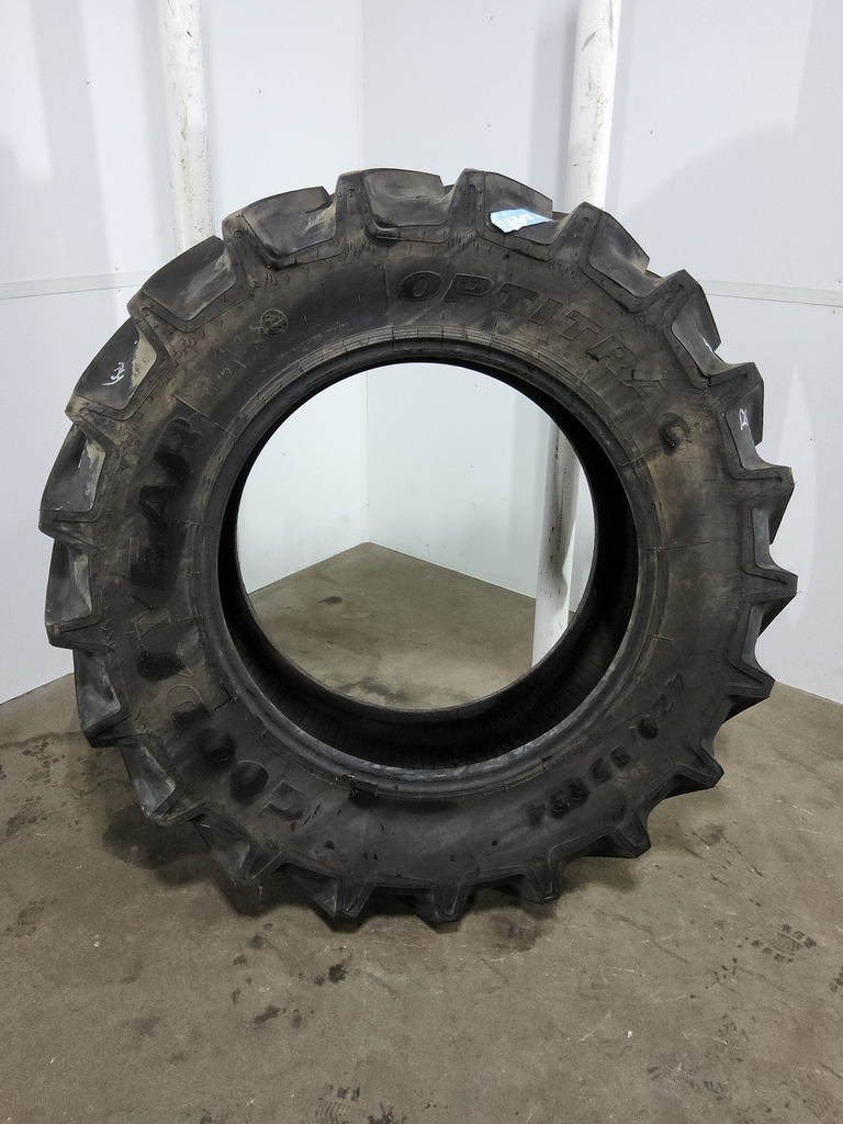 420/85R34 Goodyear Farm Optitrac R-1W 147D 99%