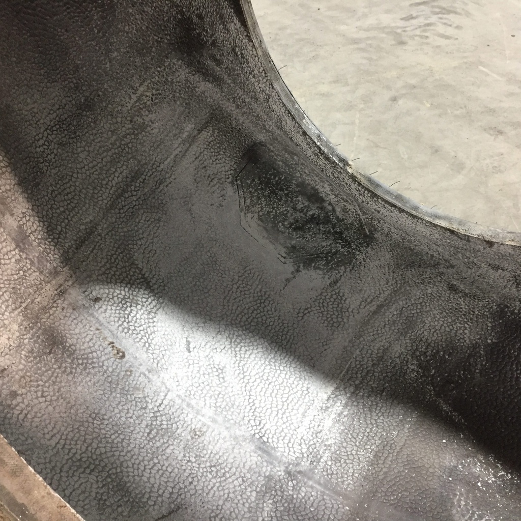 35.5/L-32 Firestone Champion Spade Grip R-2, F (12 Ply) 75%