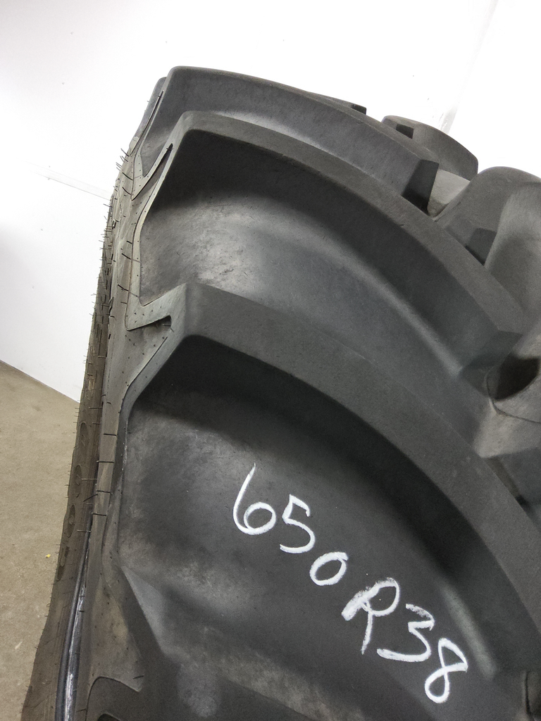 650/65R38 Goodyear Farm DT818 Optitrac R-1W 166D 90%