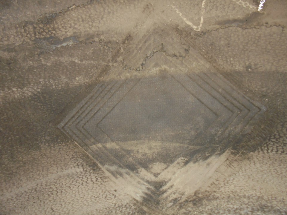 29.5/-25 General LD250 L-5 D, P28 (28 Ply) 35%