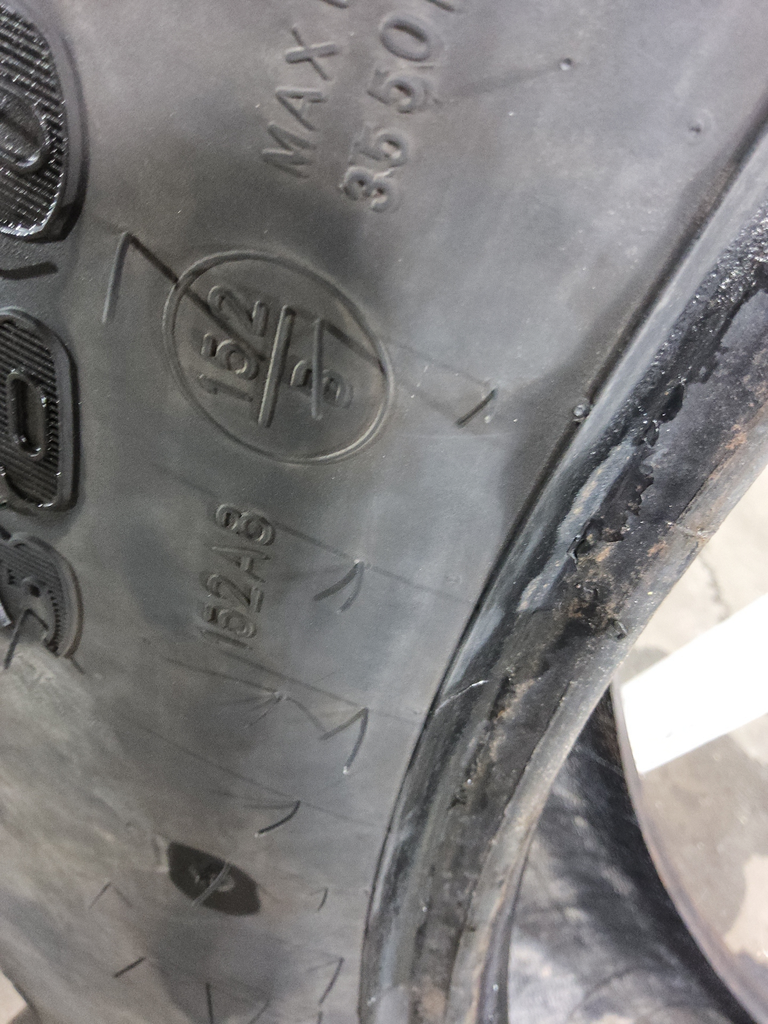 380/90R54 Goodyear Farm DT800 Super Traction R-1W 152A8