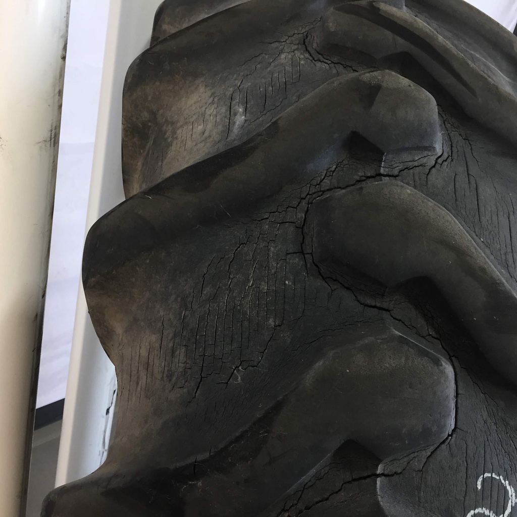 23.1/-30 Power Mark Rear Tractor R-1, D (8 Ply) 55%