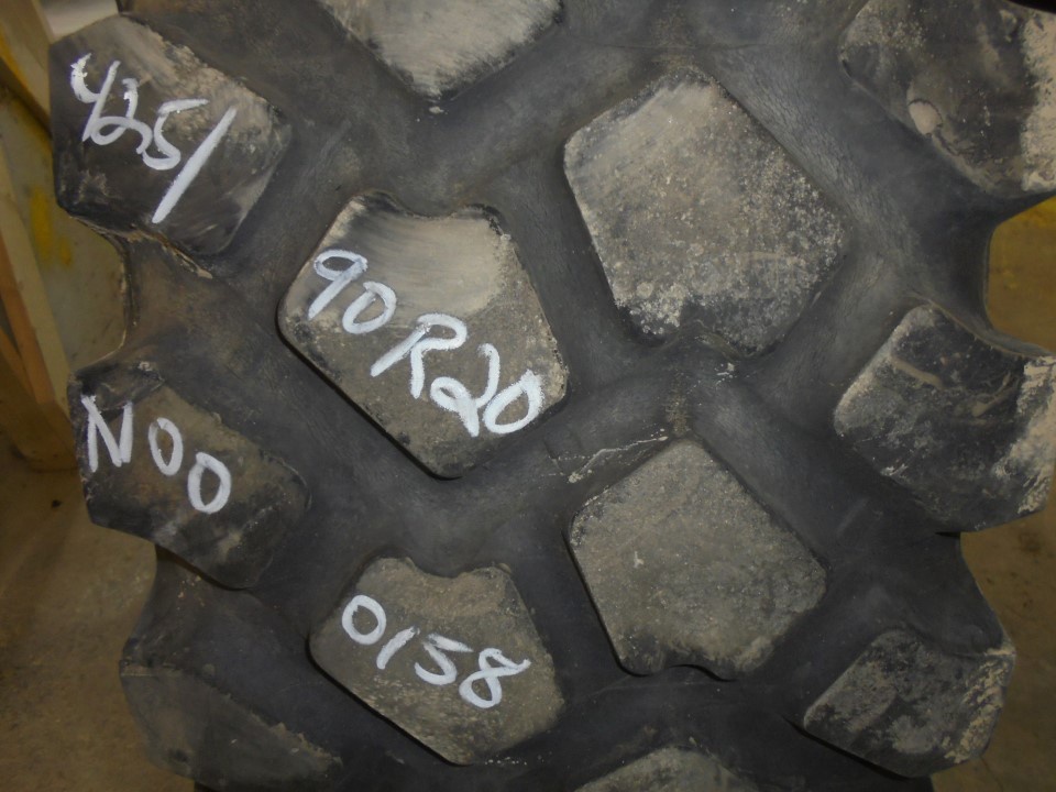 425/95R20 Michelin XZL 170 E 60%