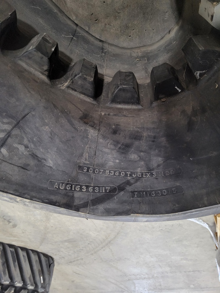 36" Continental Track Trackman Scraper Pull Behind Trailed Type 95%