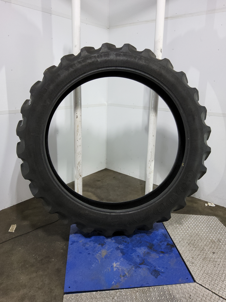 320/90R54 Goodyear Farm DT800 Super Traction R-1W 149A8 80%