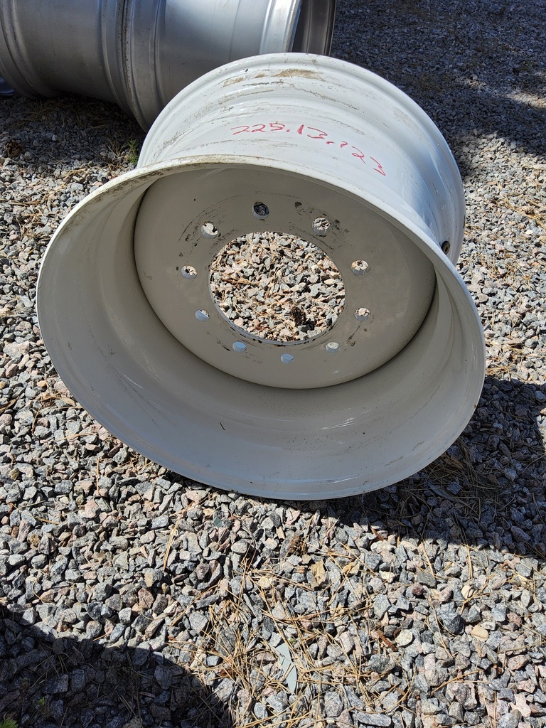 13"W x 22.5"D, New Holland White 10-Hole Hub Pilot